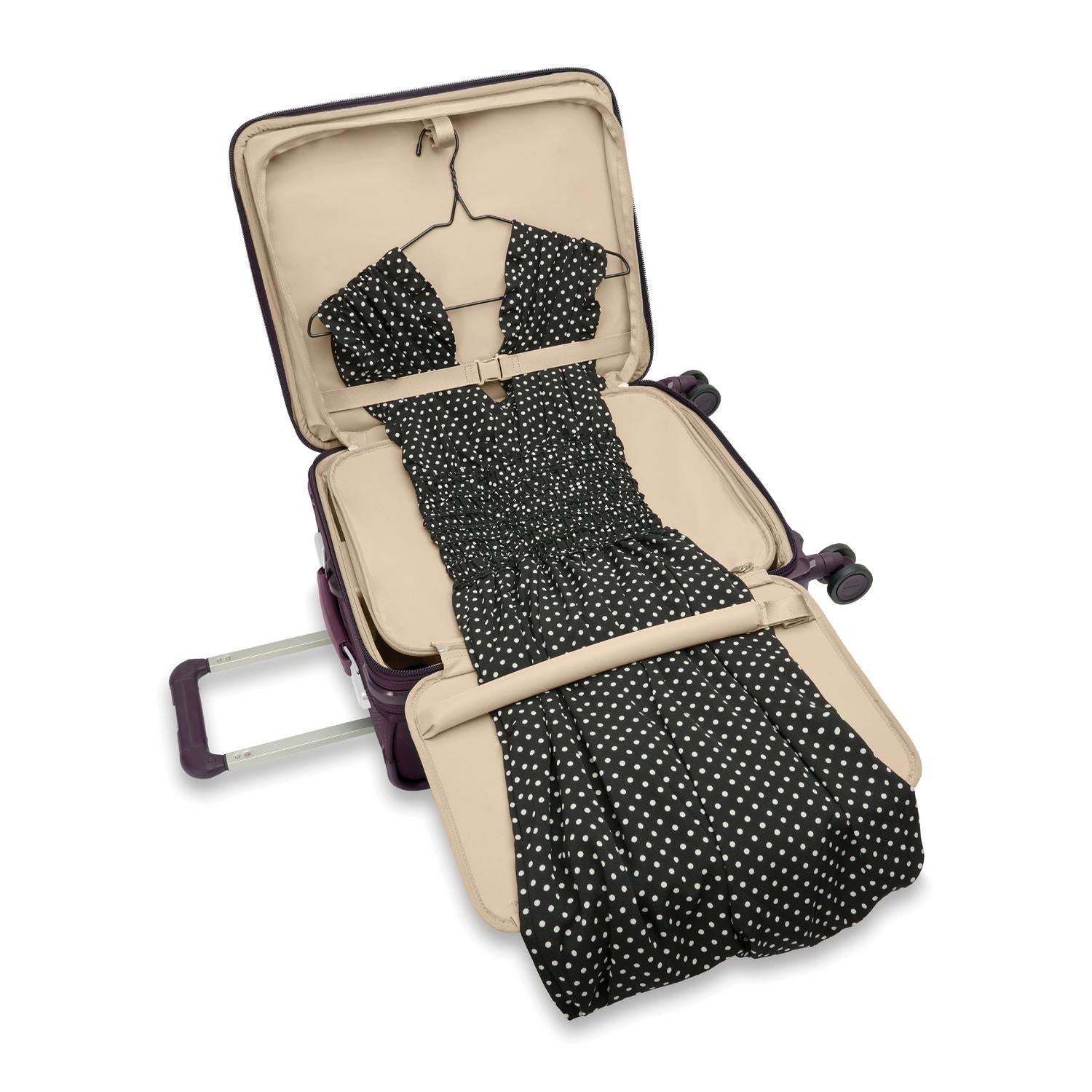 Global 21" Expandable Carry-On Luggage with Spinner Wheels